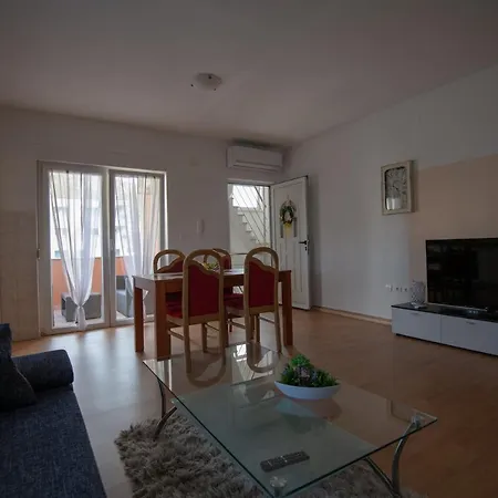Apartment Mamut