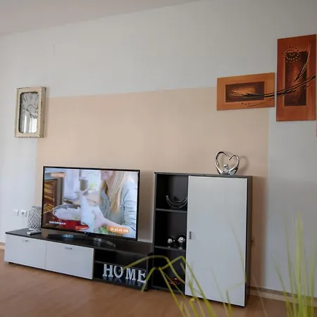 Mamut Apartment *