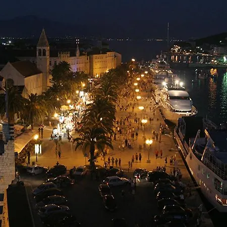Apartment Mamut Trogir