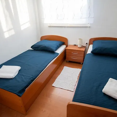Mamut Apartment *