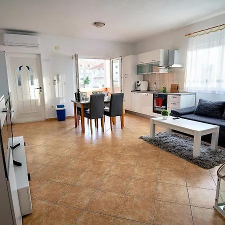 Apartment Mamut