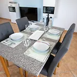 Mamut アパート *